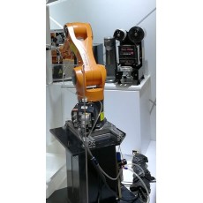 KUKA工业机器人KR 6 R900-2适用新零售图2
