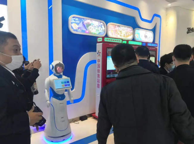 迎宾接待机器人
