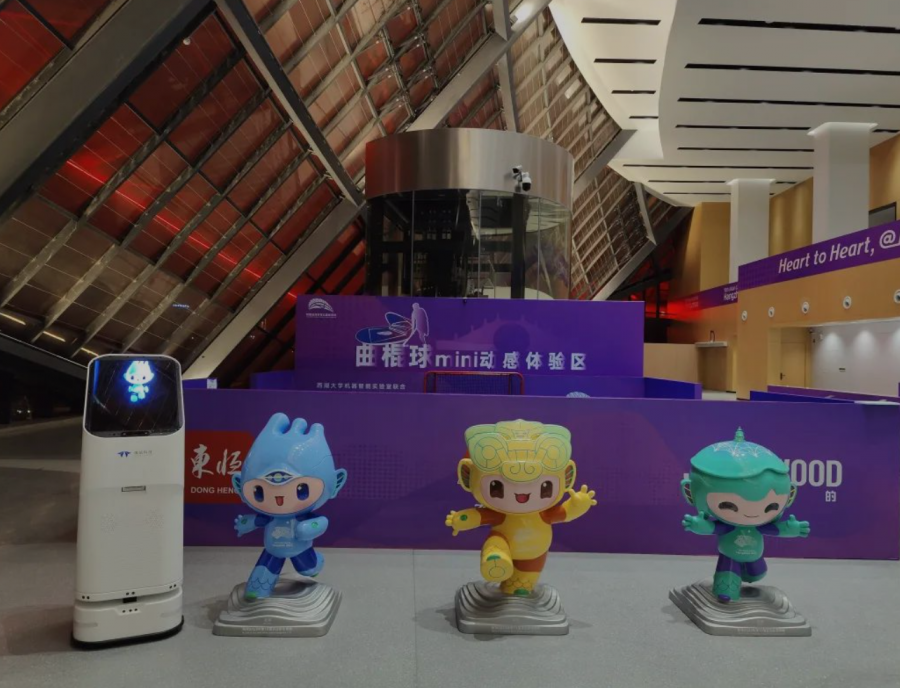 迎宾机器人